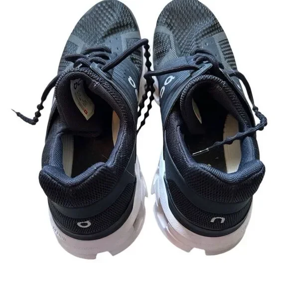 On Running Helion navy and white tennis shoes - Picture 6 of 6